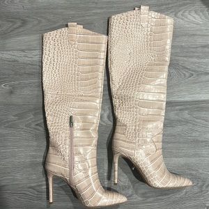 Vince Camuto Nude Pink Boots/Heels
